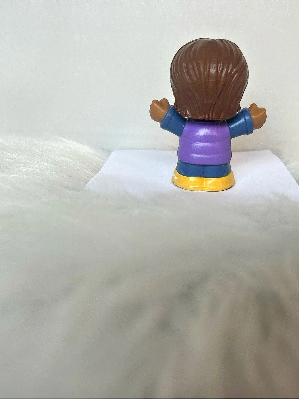 Fisher-Price Little People Dad Figurine Purple & Blue Action Figure - Picture 3 of 4